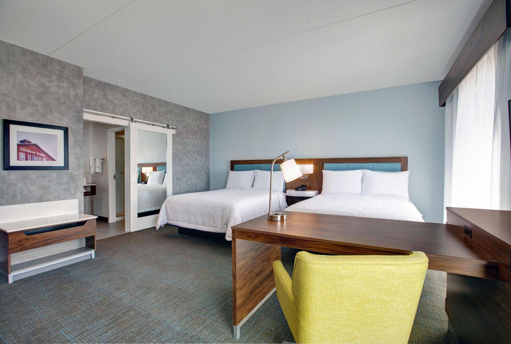 Hampton Inn & Suites By Hilton Waterloo St. Jacobs Екстериор снимка