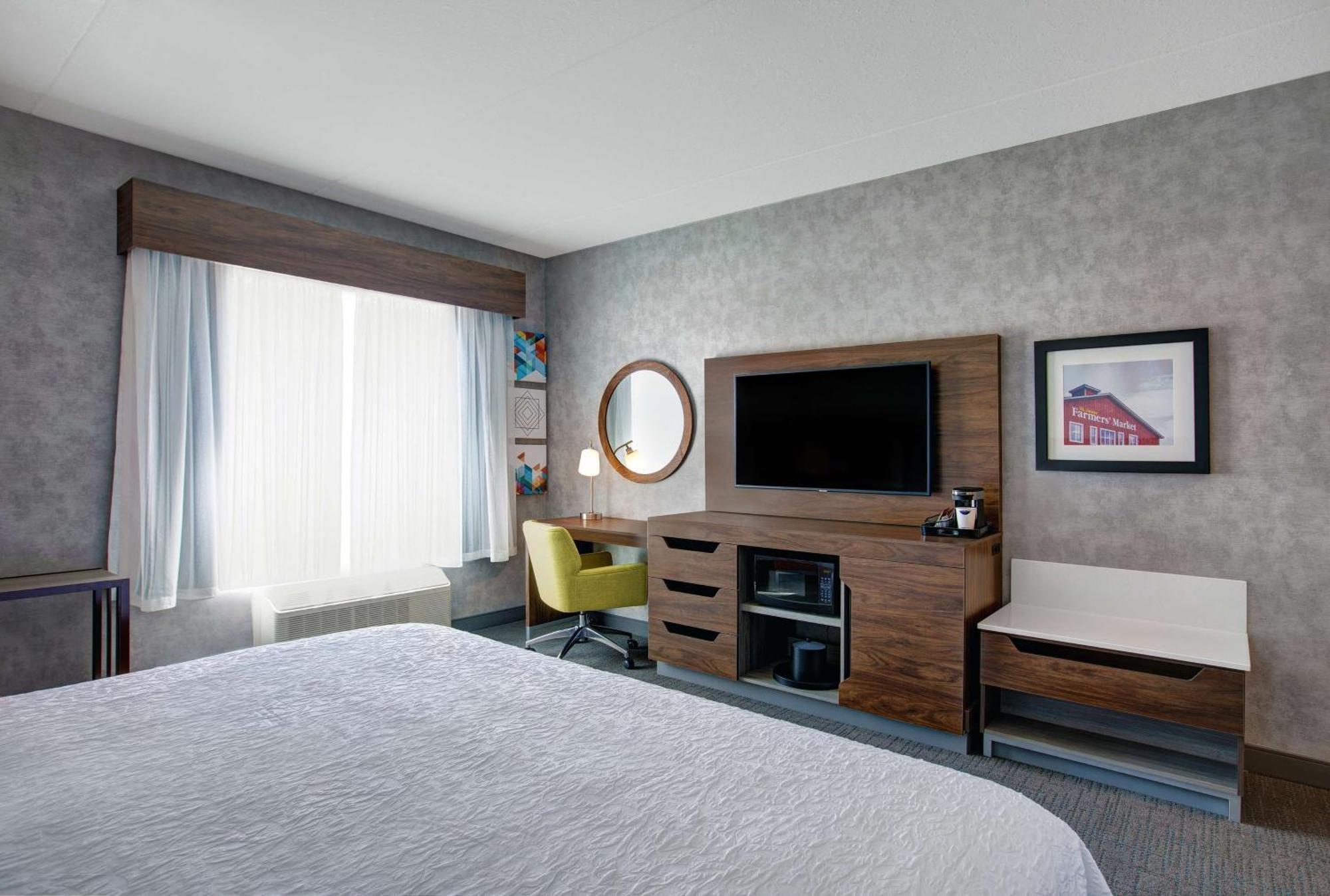 Hampton Inn & Suites By Hilton Waterloo St. Jacobs Екстериор снимка