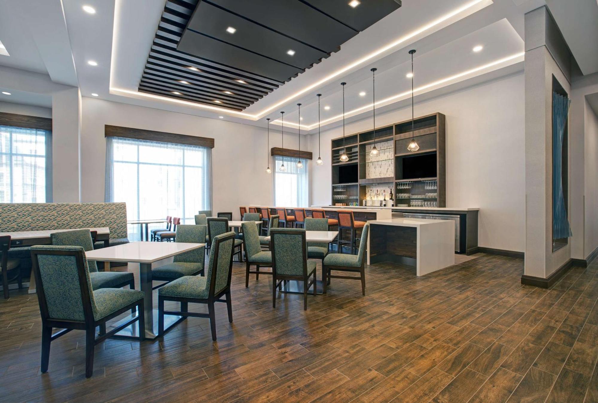 Hampton Inn & Suites By Hilton Waterloo St. Jacobs Екстериор снимка
