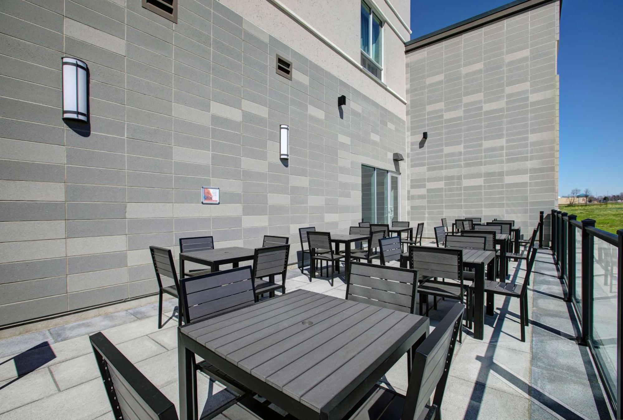 Hampton Inn & Suites By Hilton Waterloo St. Jacobs Екстериор снимка